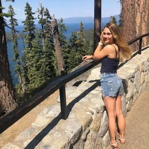 Meet your Posher, Lindsey